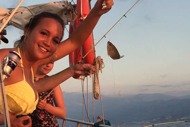 Afternoon fishing boat trip in Crete with Eye Travel